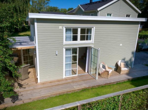Strandnära, pergola, P-plats i Höllviken in Höllviken